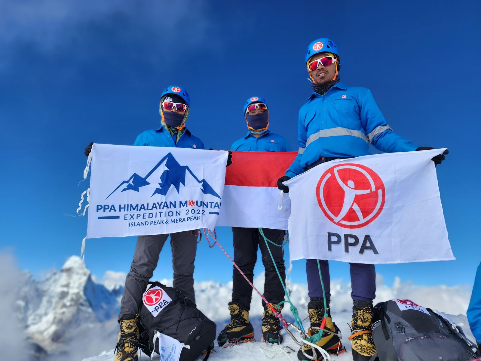 Mission Complete on Two Himalayan Summits, the PPA Expedition Team Returns Home