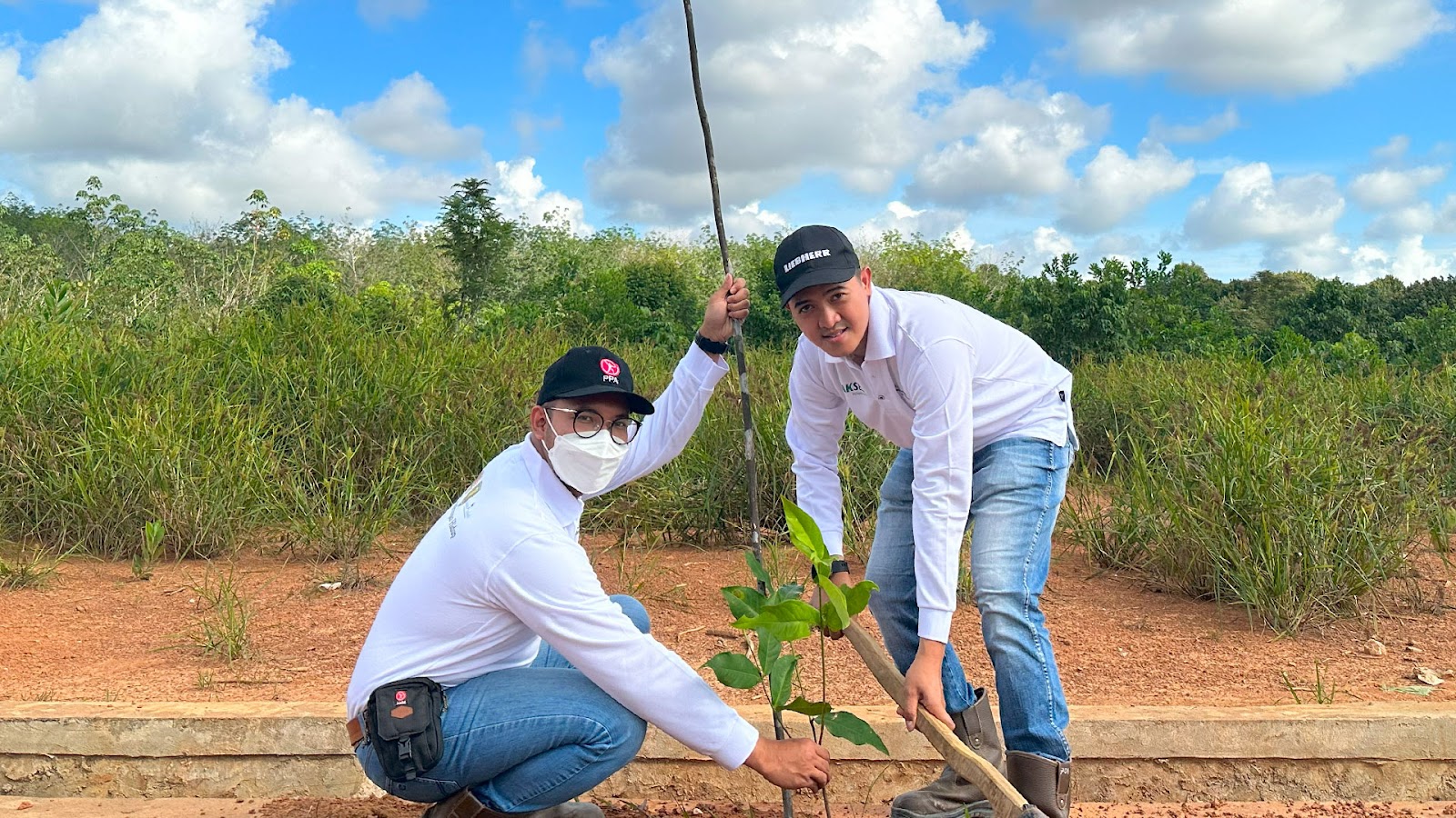 PPA Receives an Environmental Award from the Regent of Tabalong