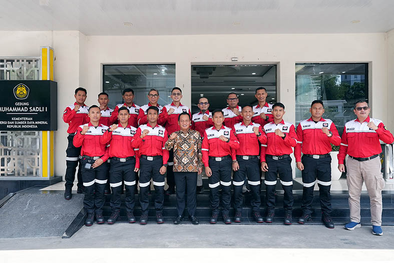The Director General of Mineral and Coal Sends Off PT Putra Perkasa Abadi's ERT to Compete at MERC 2025 Australia
