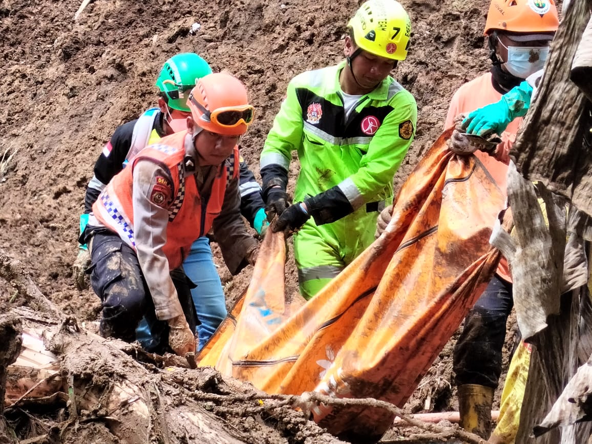 PPA ERT Helps with Everything from Evacuation to Trauma Healing for Cianjur Earthquake Victims